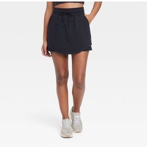 Joylab black skort